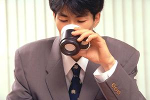 メンテナンスや修理も行うカリモク特約店